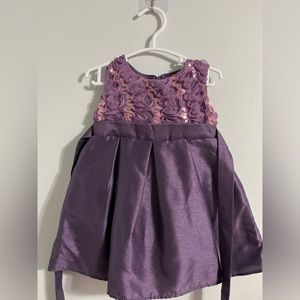 Baby Girl Dress in Purple. Size 12 months. In Good condition. Washed & air dried